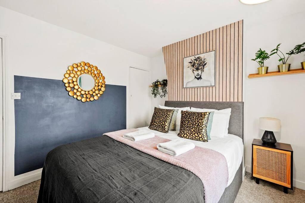 Aesthetic Cambridge Cottage Sleeps 5! Luaran gambar
