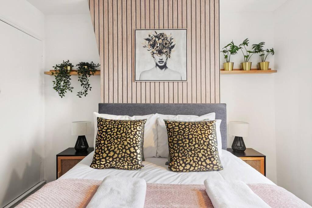 Aesthetic Cambridge Cottage Sleeps 5! Luaran gambar